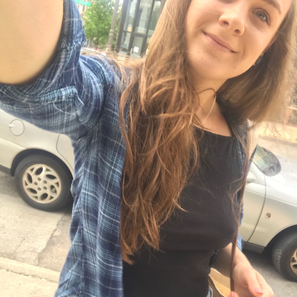 Meet your Posher, Kelia